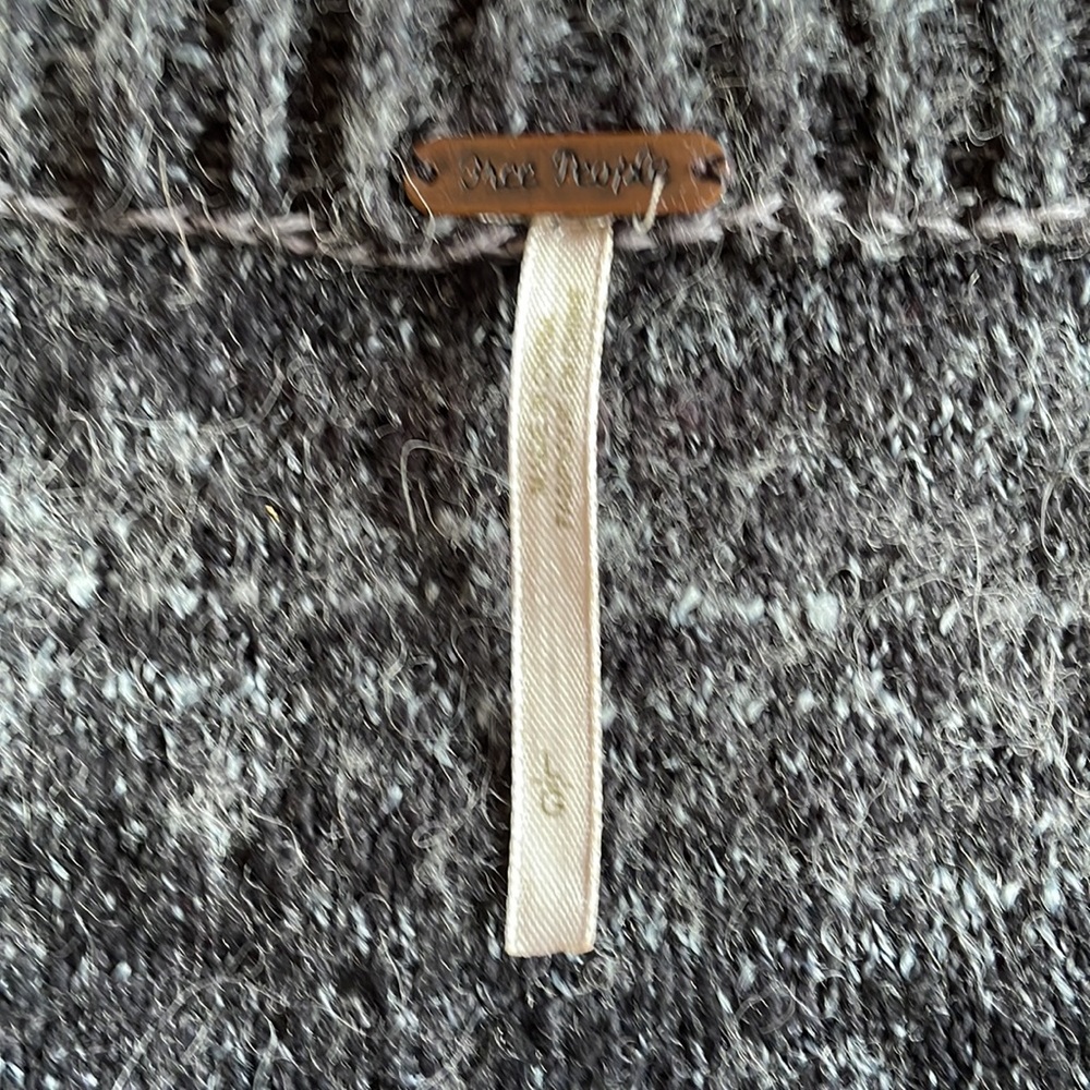 Free People Cropped Alpaca blend sweater - Picture 3 of 9